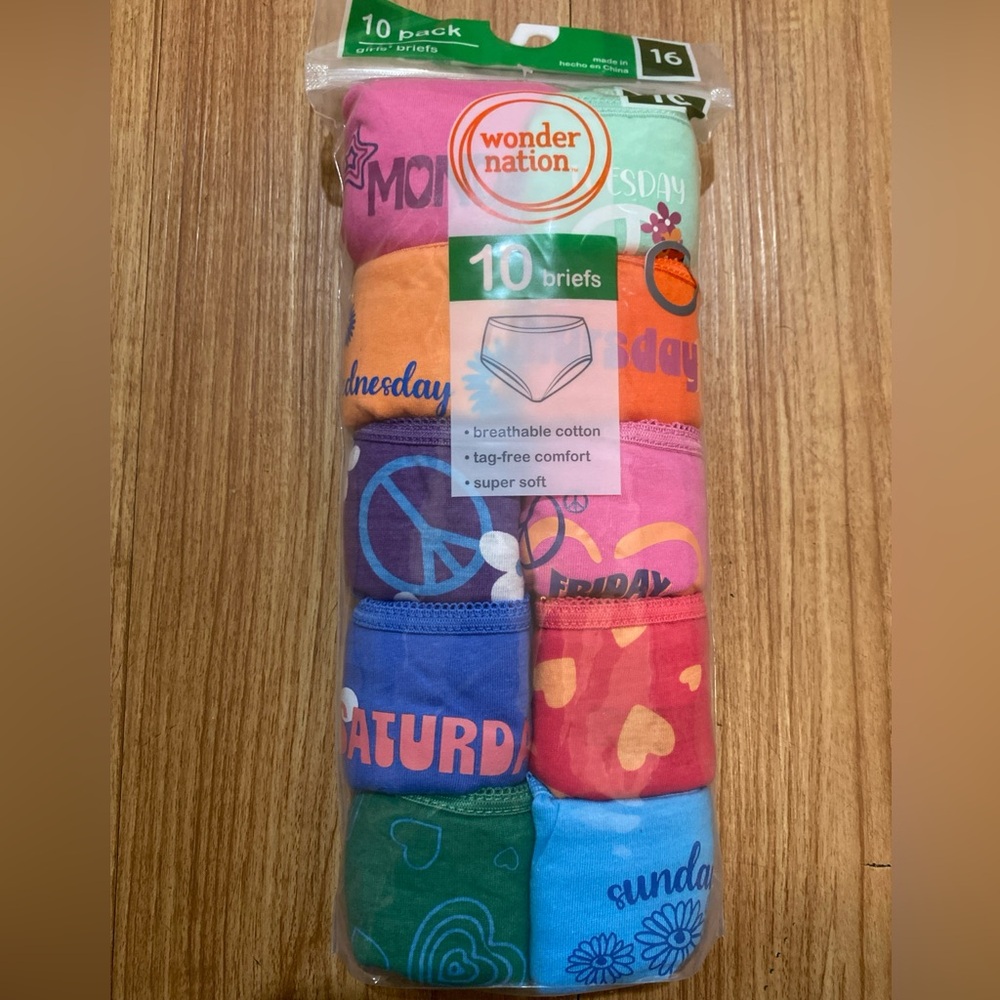 Wonder Nation Pink and Green Briefs Set